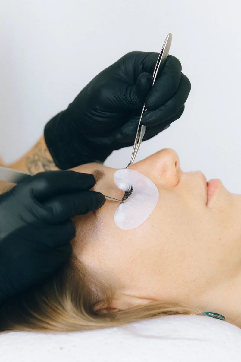 Lash lift & tint